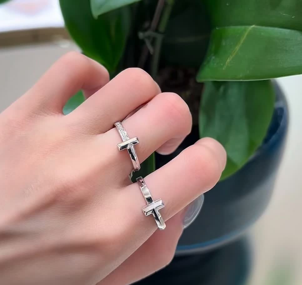Tiffany & Co. Elsa Peretti® Sterling Silver Ring